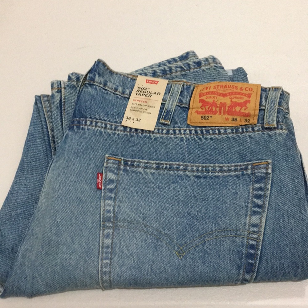New Levi’s 502 regular taper 38X 32 new